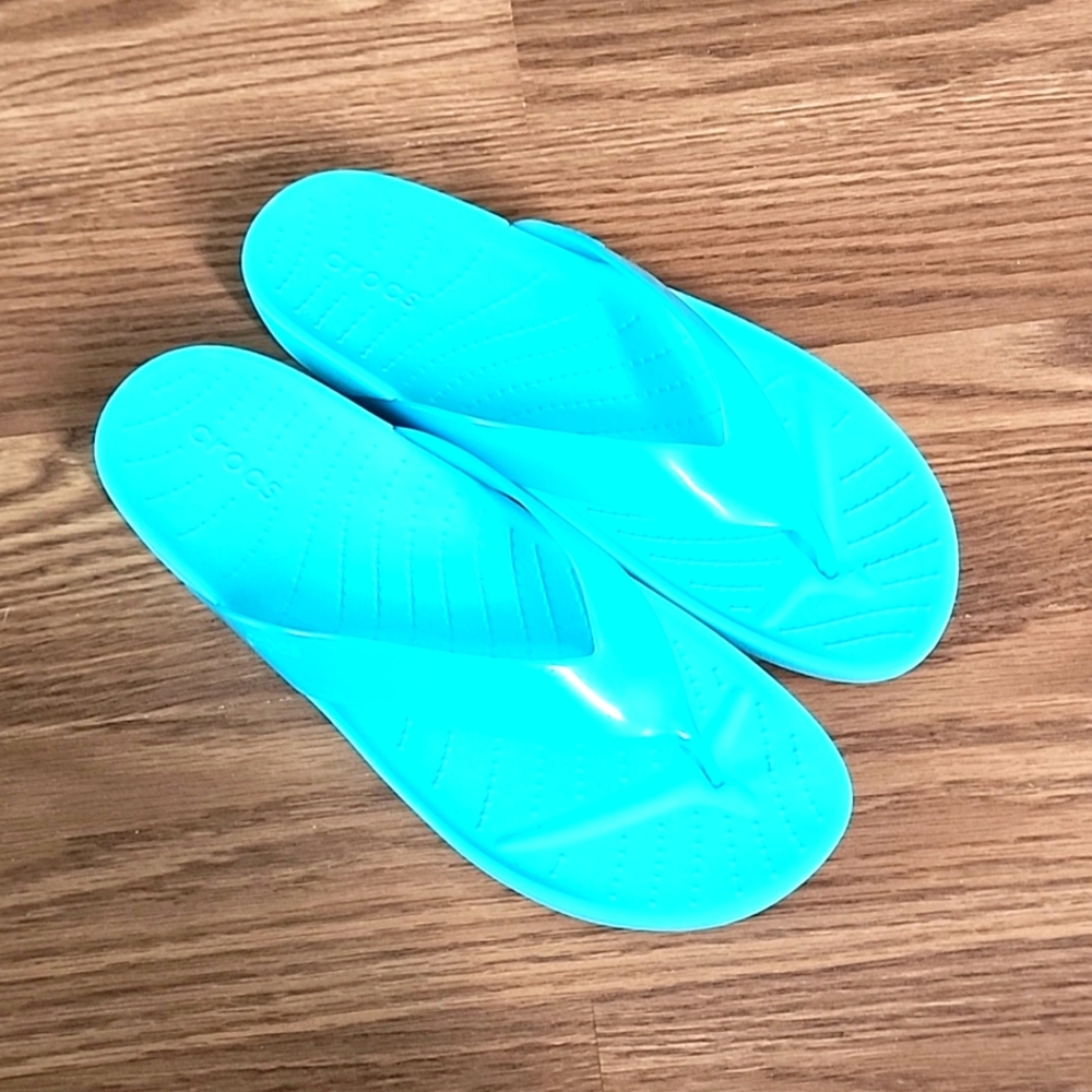 NWOT Teal size 8